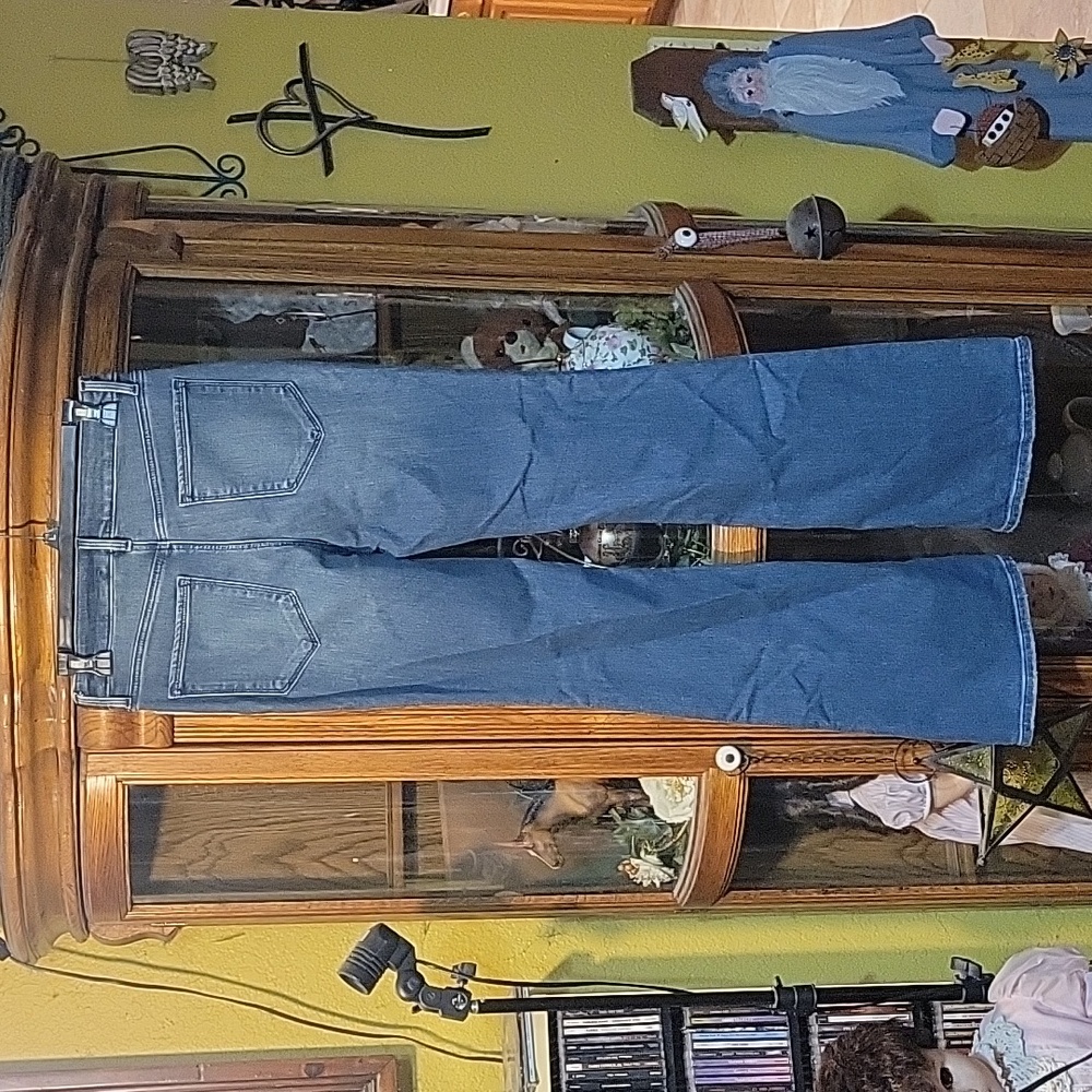 ATHLETA SCULPTEK FLARE JEANS TRUE BLUE NWT SZ 6